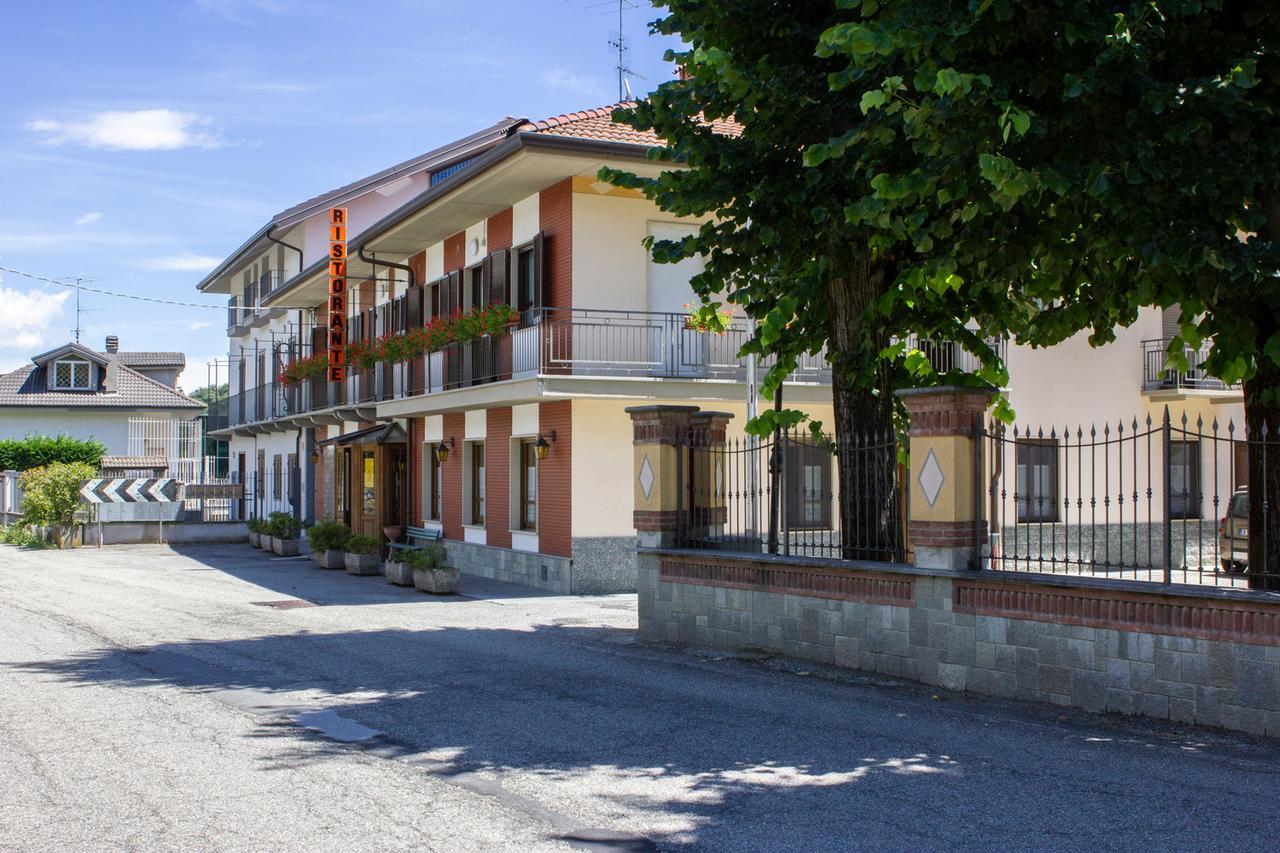 Ristorante Buasca Hotel Cuorgne Ngoại thất bức ảnh