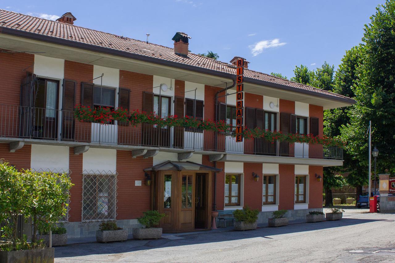 Ristorante Buasca Hotel Cuorgne Ngoại thất bức ảnh